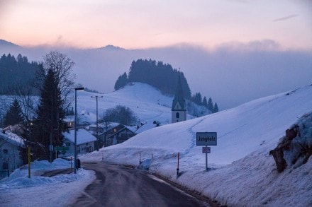 Tirol: Pistentour auf den Pfeifferberg mit Einkehr in der Stubentalalpe und Ballonglühen (Jungholz)