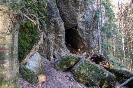 Oberallgäu: Räuberhöhle am Hauchenberg (Missen)