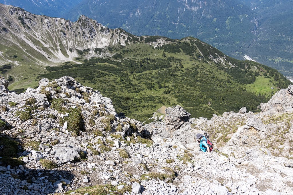 Gratweg/Höhenweg von der Schwarzhanskarspitze zur Pleisspitze<br />(Forchach - Tirol / 2020)