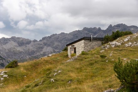 Lechtaler Alpen: Kanzberghütte (Hinterhornbach)