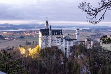 Ostallgäu: Burg Denkmal Hohenschwangau zum Frauenstein, Schloss Hohenschwangau und Schloss Neuschwanstein (Füssen)